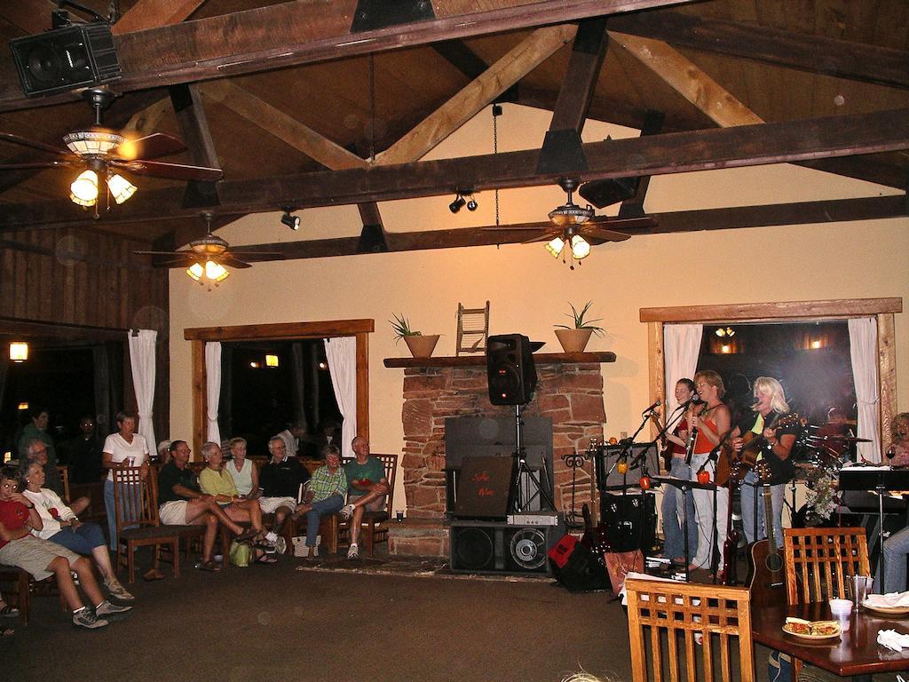 The Rim Rock Inn Torrey Exterior foto